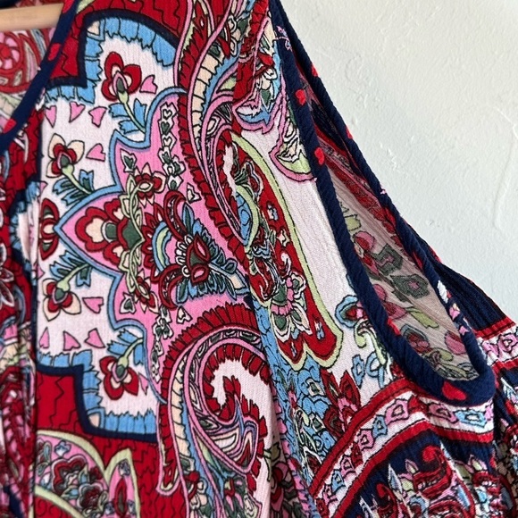 Bila Boho Navy & Pink/Red Paisley Print Blouse with Cut Out Shoulders Sz Lg - Picture 4 of 13